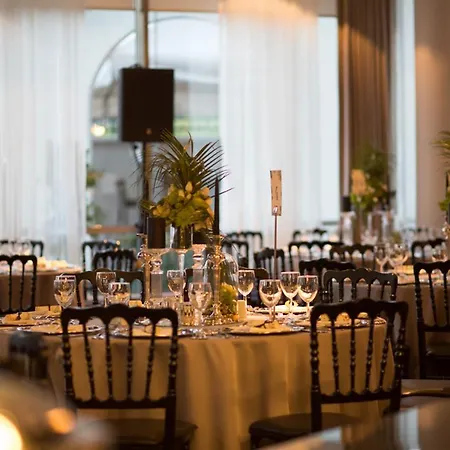 Wyndham Otel 5*